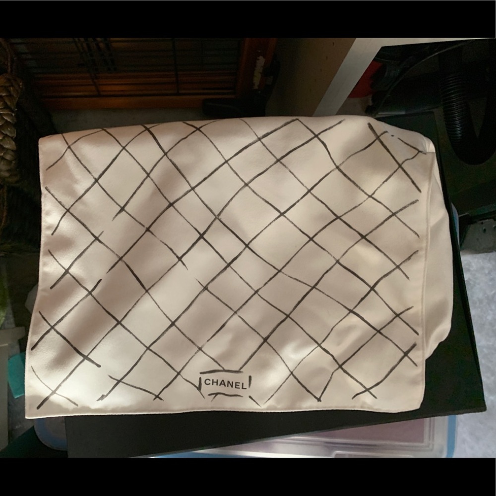 Chanel dust bag (for maxi bag)